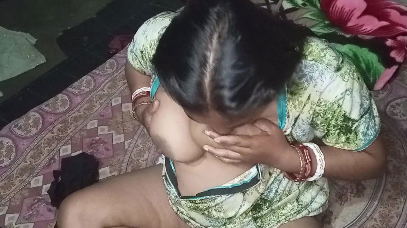 18 years old India girl masturbate in front of husband