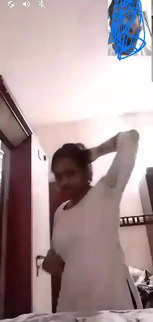 Showing to lover