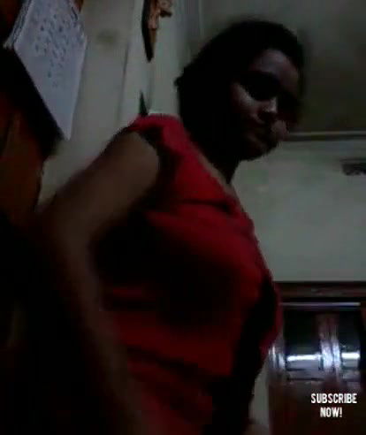 Desi village bhabi open her dress