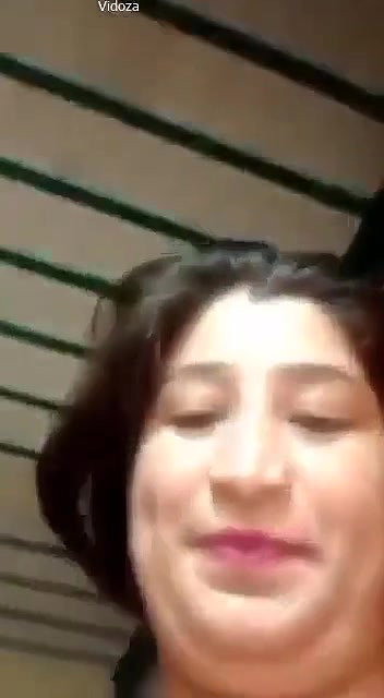 Milf Mom Showing