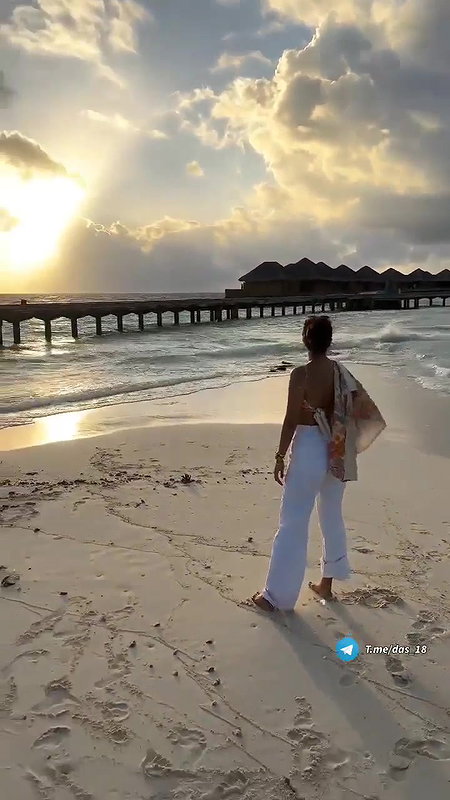 Pooja Hegde Maldives vacation Hot And Sexy
