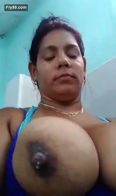 Bhabi Milking Boobs