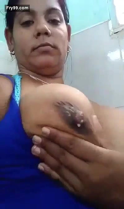 Bhabi Milking Boobs