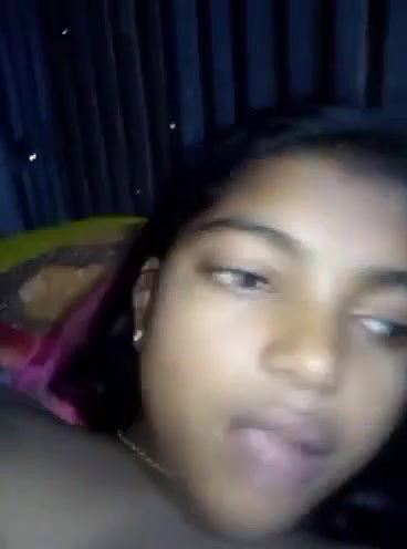 Bangladeshi SuperHorny Village Girl Masturbating