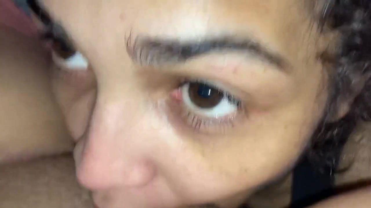 LESBIAN CUTE GIRL EATING OUT HER GF’S PUSSY