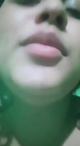 Beautiful Horny Indian Girl Showing And Fingering With Talk