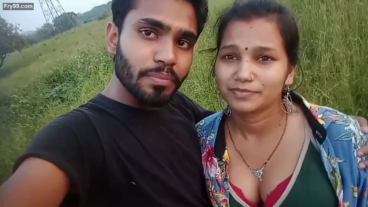 Hot couples Lipkiss Boob press my first vlog Aj babu ki baby gye