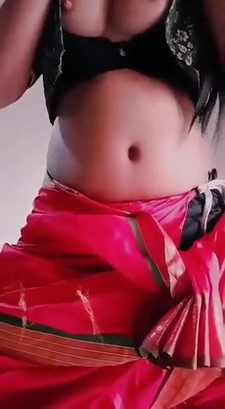 Hot shemale masturbating in Saree