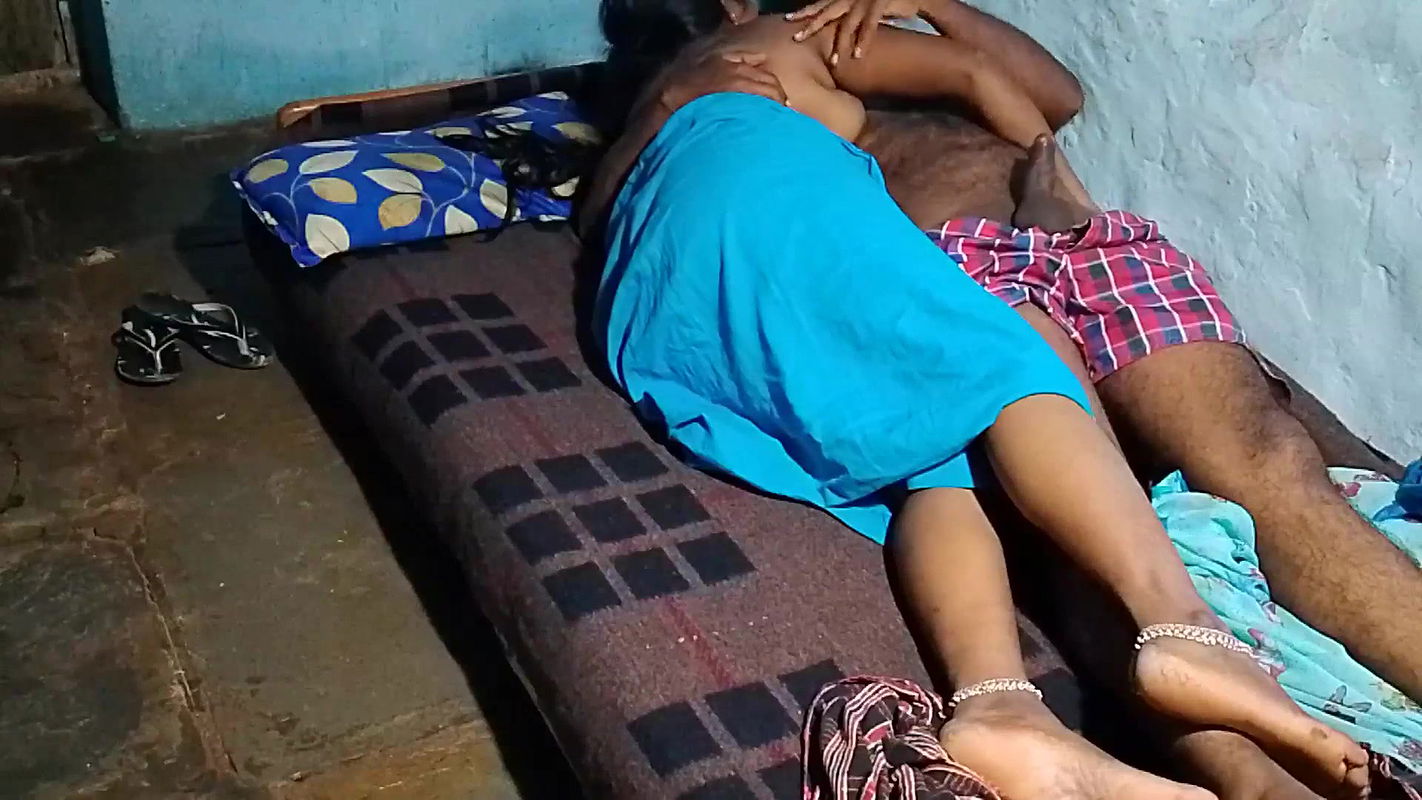 Amateur homemade Sex with a deep blowjob and a ride on a dick