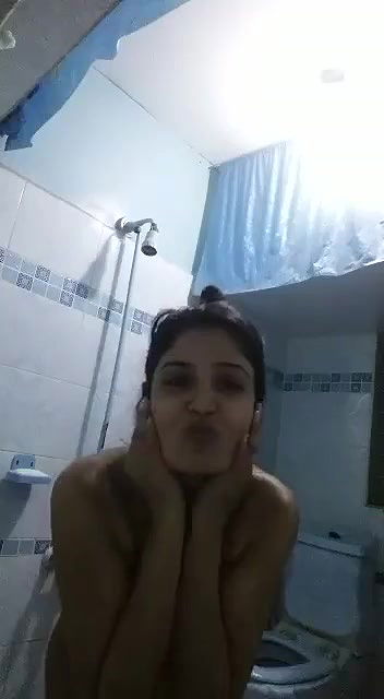 Desi girl showing in Bathroom