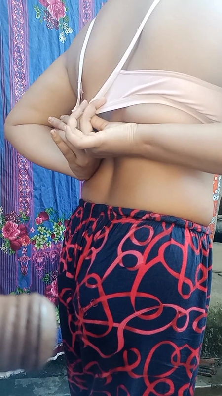 Girl bathing and hair cleaning in bathroom.