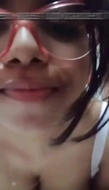 Big boobie bhabhi showing and fingring 22