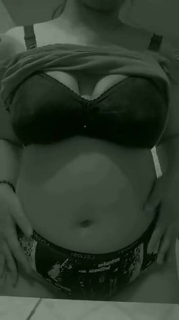 Neighbor mature aunty pussy fingering by college guy[Includes multiple clips] 26