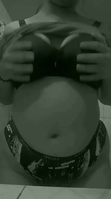 Neighbor mature aunty pussy fingering by college guy[Includes multiple clips] 26