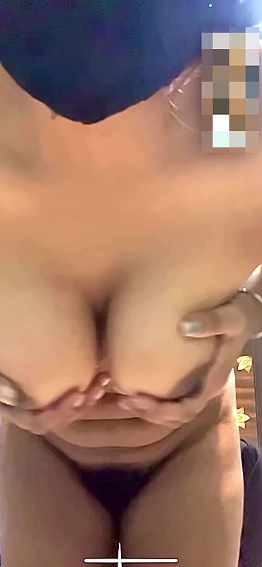 DESI SEXY WIFE LOVES TO EXPOSE HER HORNY FIGURE NAKED 22