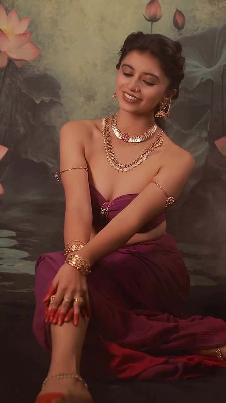 Actress Harija sexy blouse boob armpit show seducing hot 22