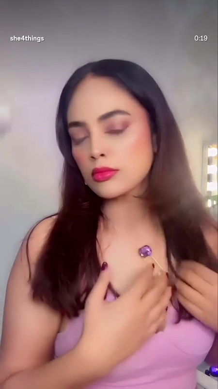 Actress Nandita Swetha sexy armpits milky white boobs closeup how 22
