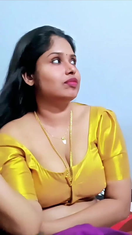 Beautiful mallu girl blouse boob show hot 22