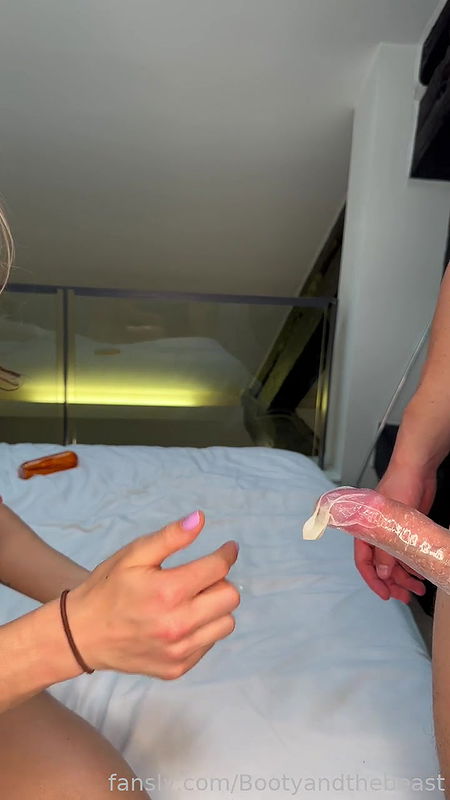 We had such a hot fuck and came at the same time 22