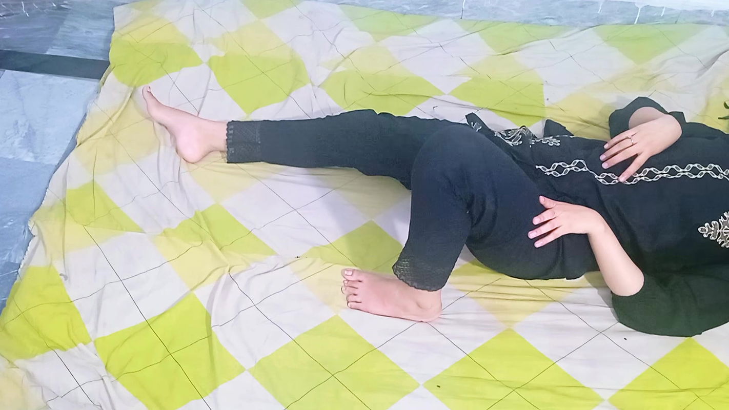 beautiful Desi hot teacher tight pussy fucking teacher wants a big dick in her tight pussy