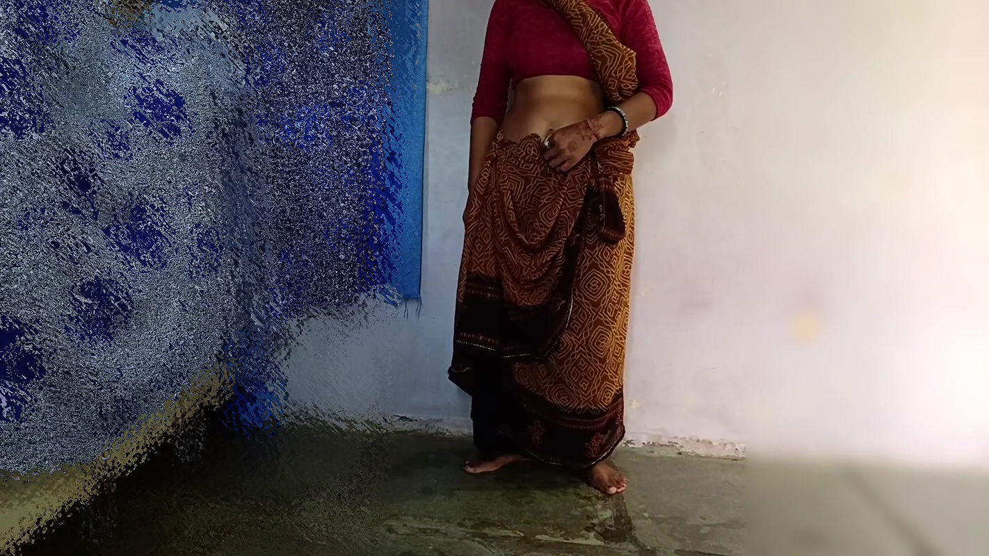 Cute Stepsister ko Mobile me porn dikhakar chudai karna sikhaya, after stepsister watching porn with me and Horny for fuck
