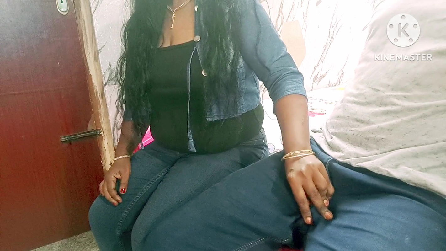 Lady staff make her boss happy via nice cock sucking for her appraisal and ended up with hardcore sex with real moaning