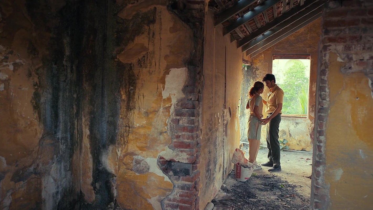 Unk Girl Deeplip Eaten Intimating Scene-Nadu Center S01 EP10-12 22