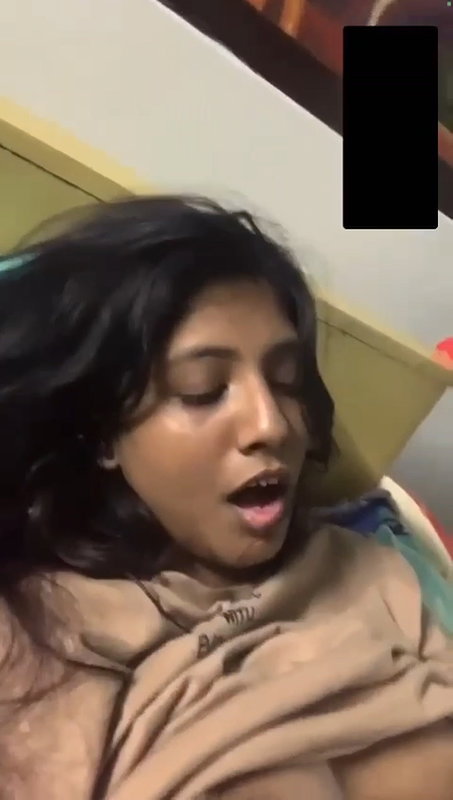 Desi cute girl fingering 22