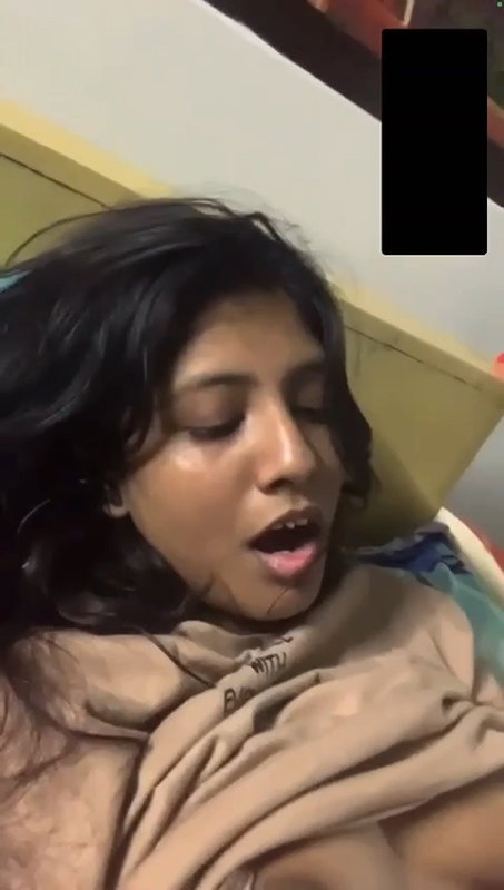 Desi cute girl fingering 22