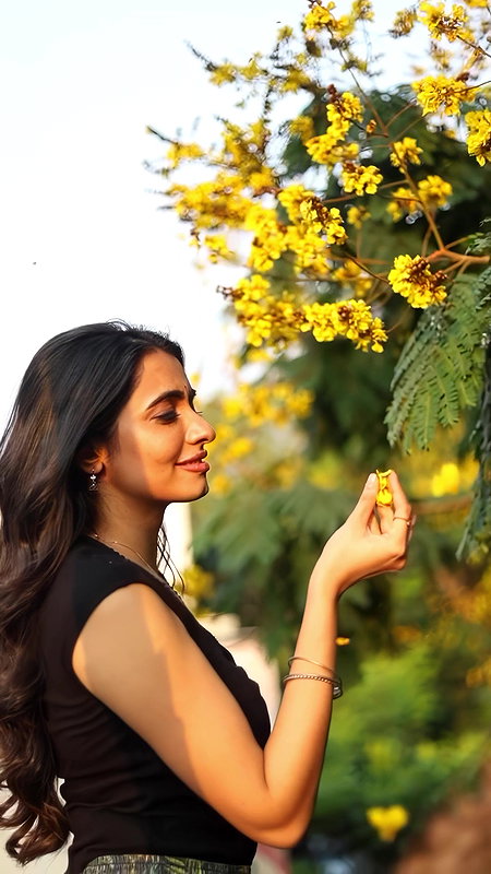 Maanasa Choudhary DESIRABLE HOTTIE SEDUCTIVE SHOOT HQ VIDEO 22