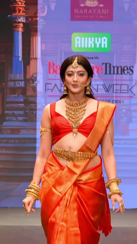 PRANITHA GORGEOUS WIFE MATERIAL SEXY BLOUSE SAREE SEDUCTION HQ VIDEO 22