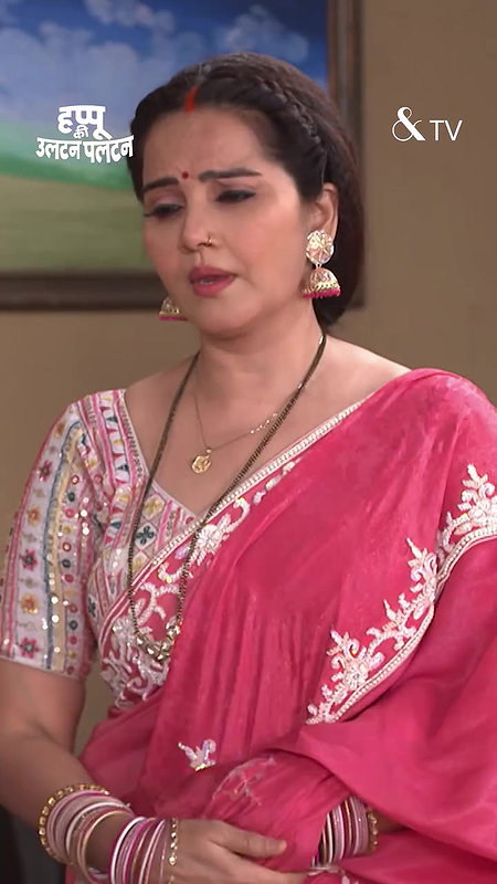 geetanjali mishra navel slip in pink saree 22