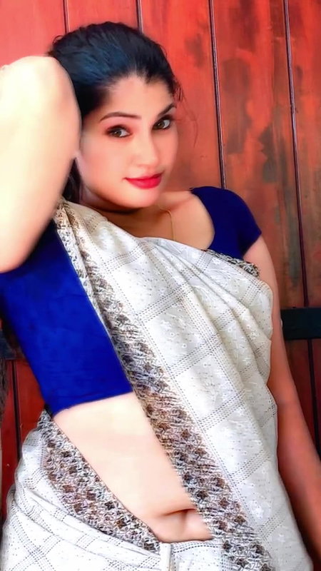 lankan lady sexy big tesla navel in white saree 22