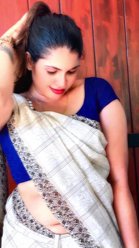 lankan lady sexy big tesla navel in white saree 22