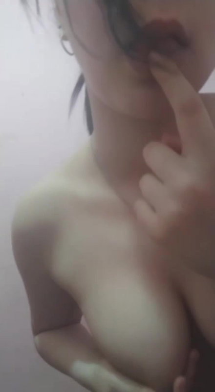 Beautiful Sexy Teen Girlfriend Showing Big Boob Spreading Virgin Pussy 24