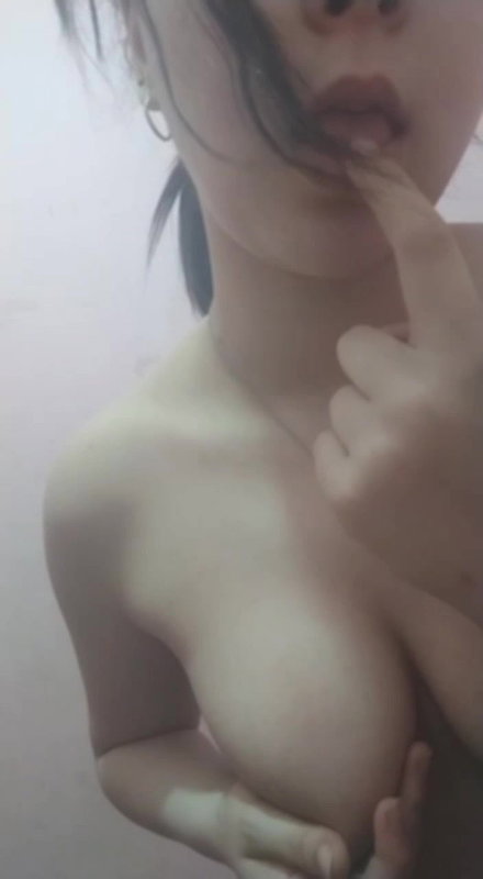 Beautiful Sexy Teen Girlfriend Showing Big Boob Spreading Virgin Pussy 24