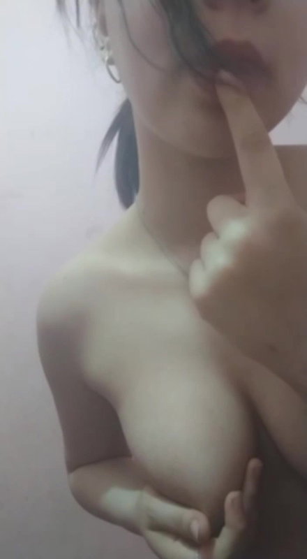 Beautiful Sexy Teen Girlfriend Showing Big Boob Spreading Virgin Pussy 24