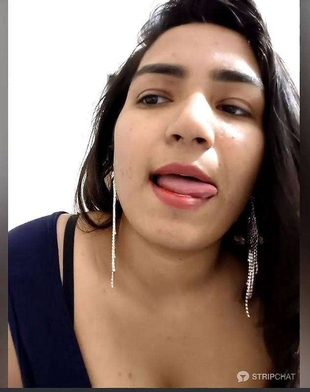 Its_Gayatri-stripchat-ticket-show