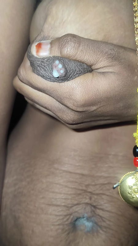 Desi girl fucking with step brother without condom