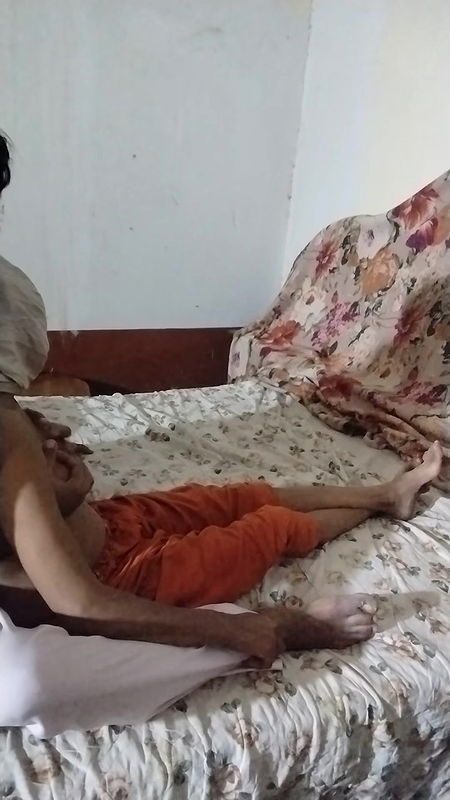 Desi Pakistani First time stepcousin ki chudai