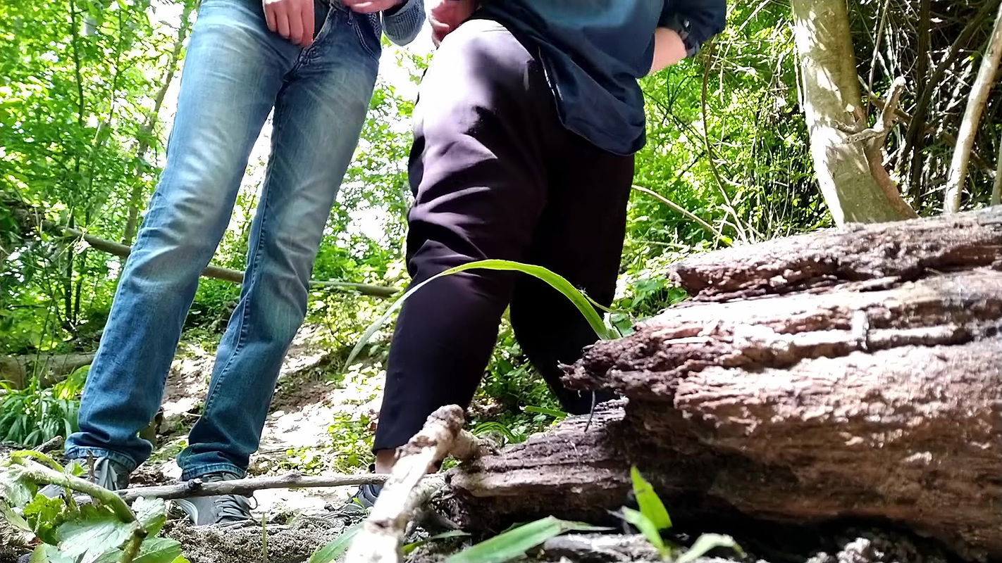 Flashing mother-in-law’s ass on outdoor