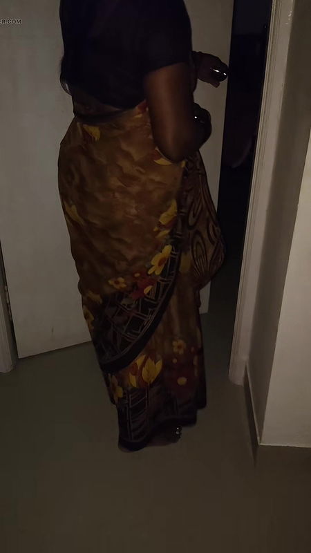 House maid seduces and fucks owners brother for gold