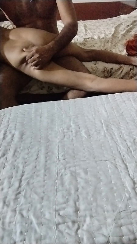 Humsai ko peel dia aaj phir today fuck neighbor