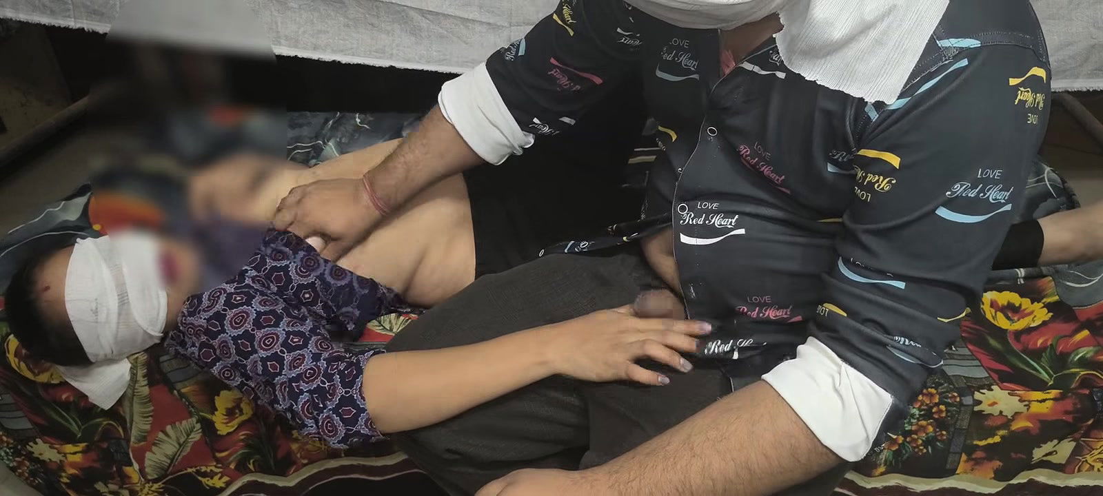 Dasi bhabhi with doctor fees ki badale pura pel diya full hindi audio