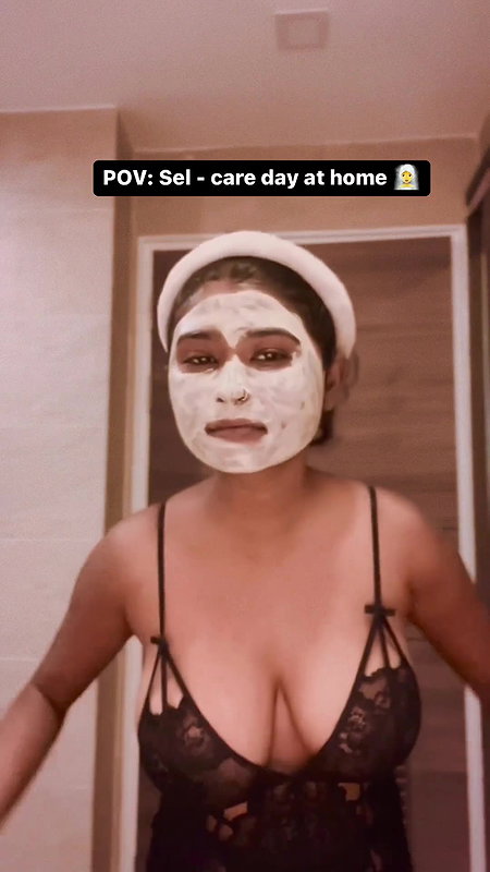 lankan busty girl in black bra