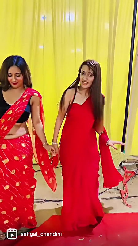 chandhini sexy big depp navel in red saree