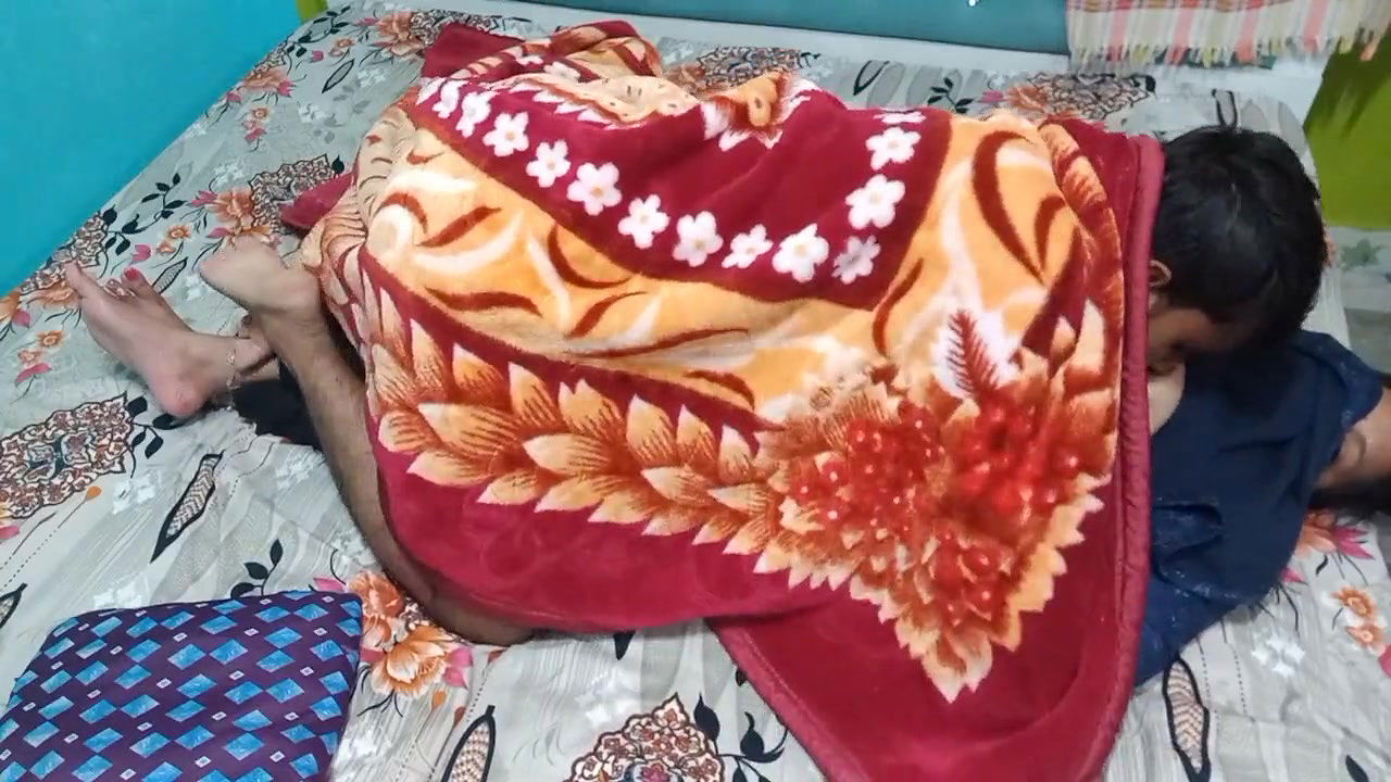 Beautiful aunty wants to big cock.