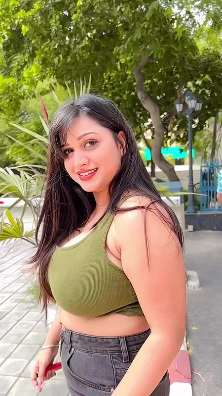desi aunty hige tits in tight green shirt and jeans