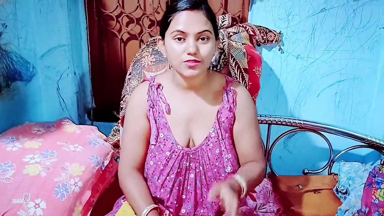 Desi innocent girl har fuck, Local Indian girl fucking video with condom