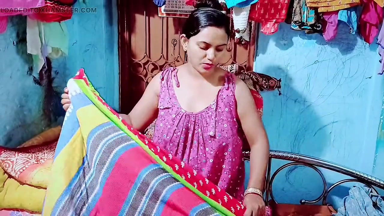 Desi innocent girl har fuck, Local Indian girl fucking video with condom